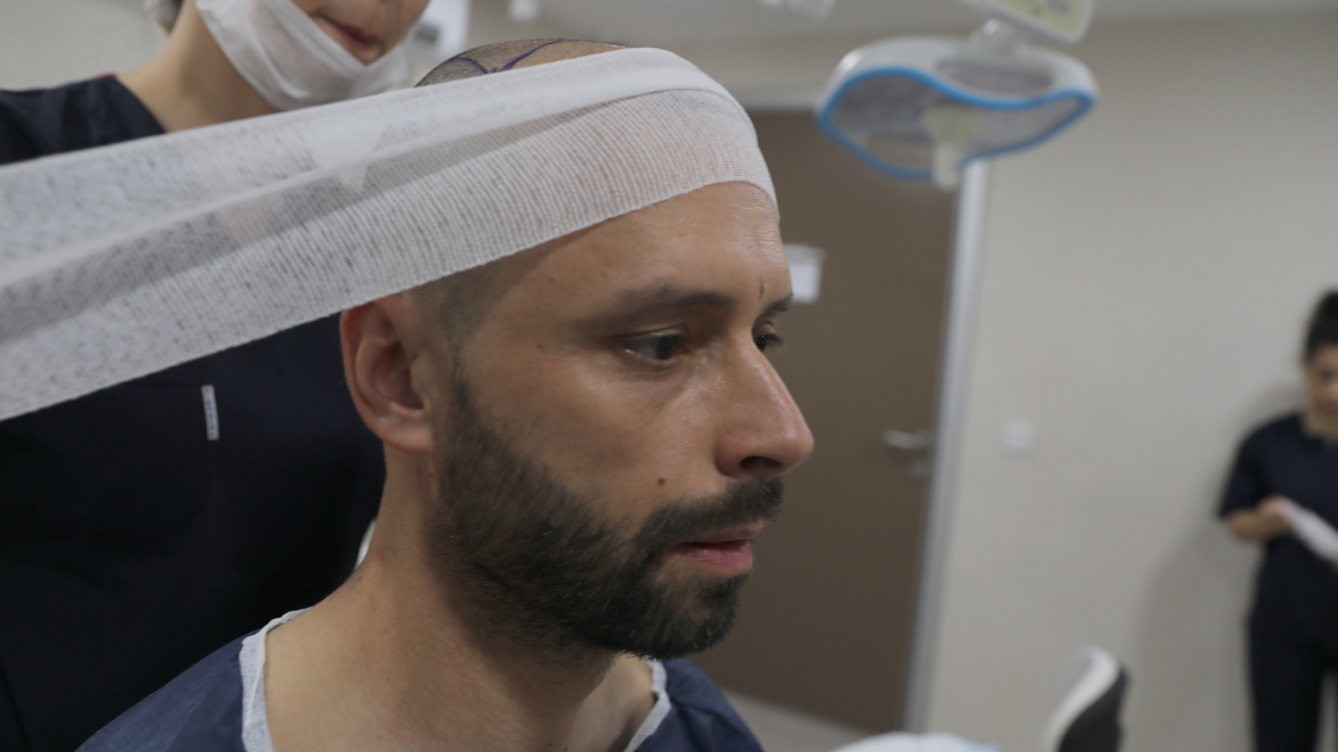 Man undergoes care after hair transplant